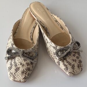 Guillermina leather mules